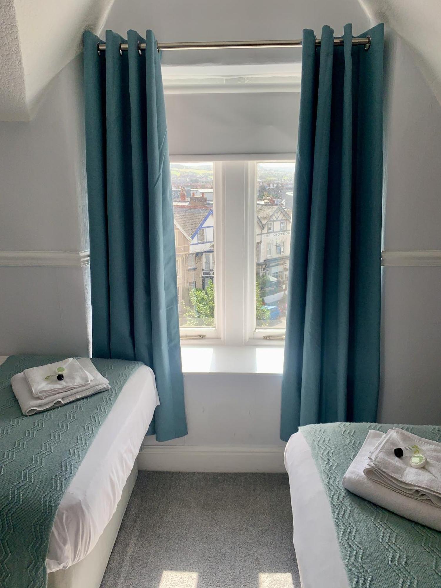 Seaclyffe Hotel Ltd Llandudno Pokoj fotografie